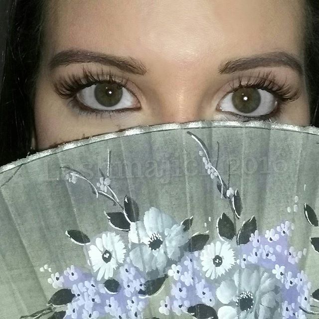 Glamour volume lashes — luxury beauty studio Maryland