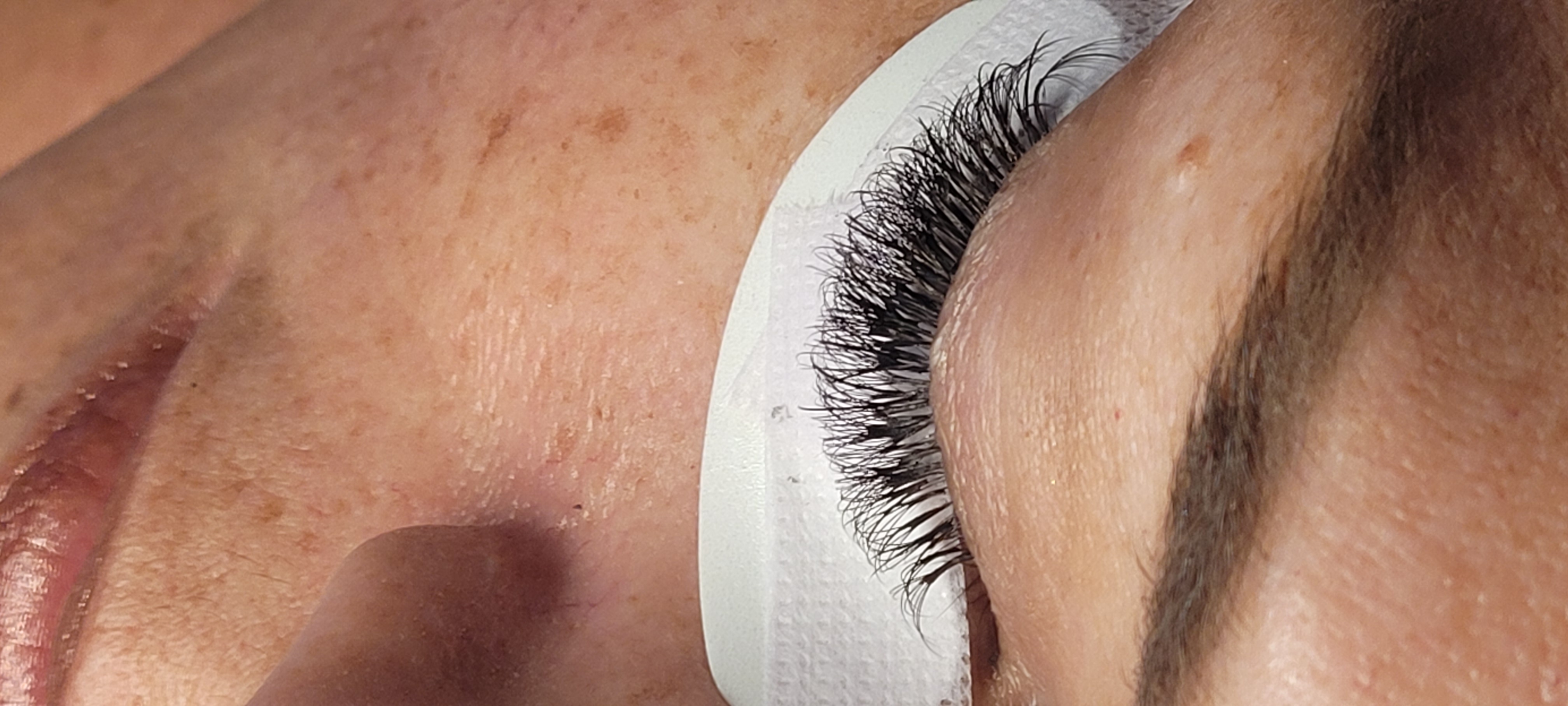 Wispy hybrid lash extensions — Jennifer Fitzpatrick lash artist